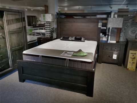 B4097 Easton Queen Bed