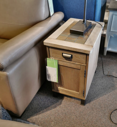 9918 Chairside Cabinet