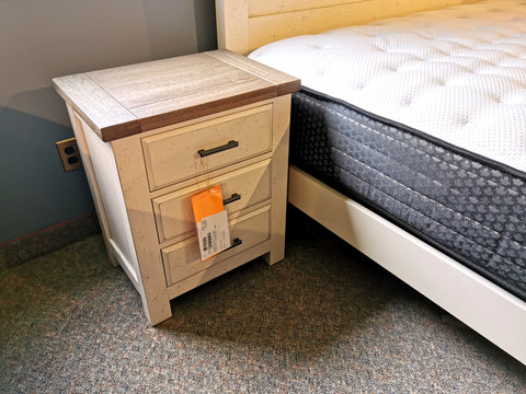 164 Plank Post 3-Drawer Nightstand
