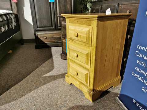 282 Thomas 3-Drawer Night Stand